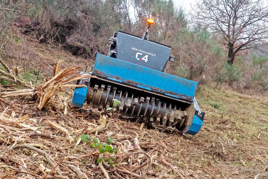 porta-attrezzi-cingolato-radiocomandato-tmu40-7