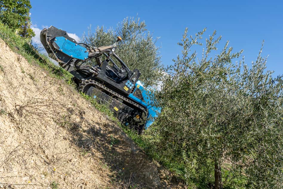 porta-attrezzi-cingolato-radiocomandato-tmu40-7